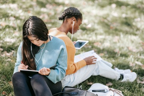 Students Learning Online